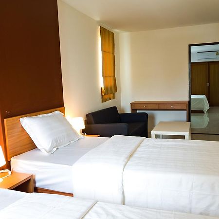 Nrv Place Apart Hotel Bangkok Buitenkant foto