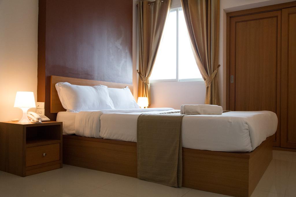 Nrv Place Apart Hotel Bangkok Buitenkant foto